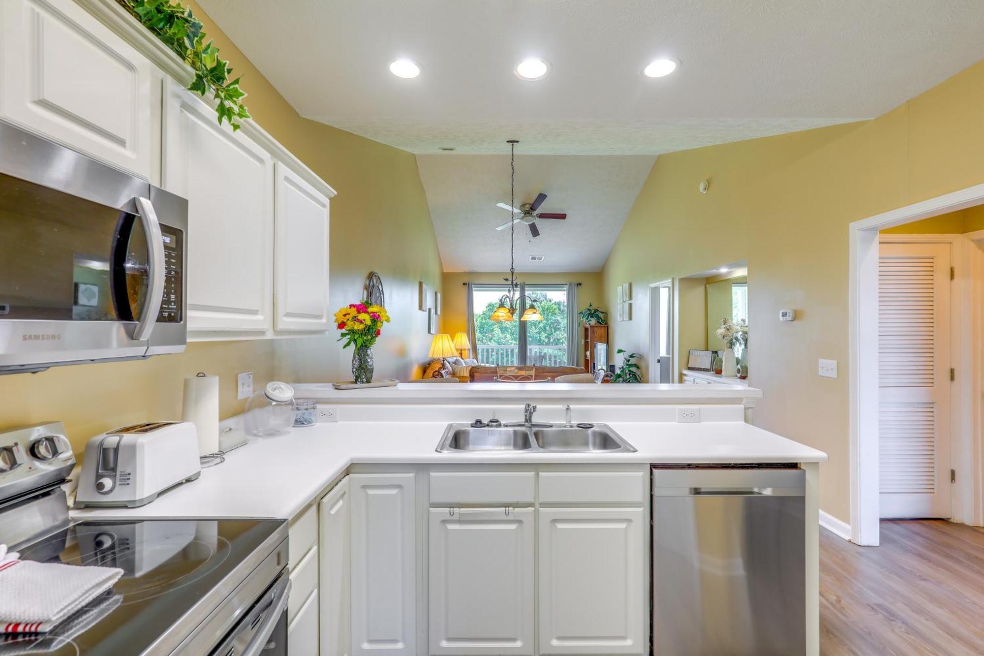 Bright Myrtle Beach Condo With Resort Amenities! 외부 사진
